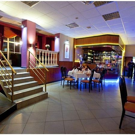 גדינייה Motel Merkury מראה חיצוני תמונה