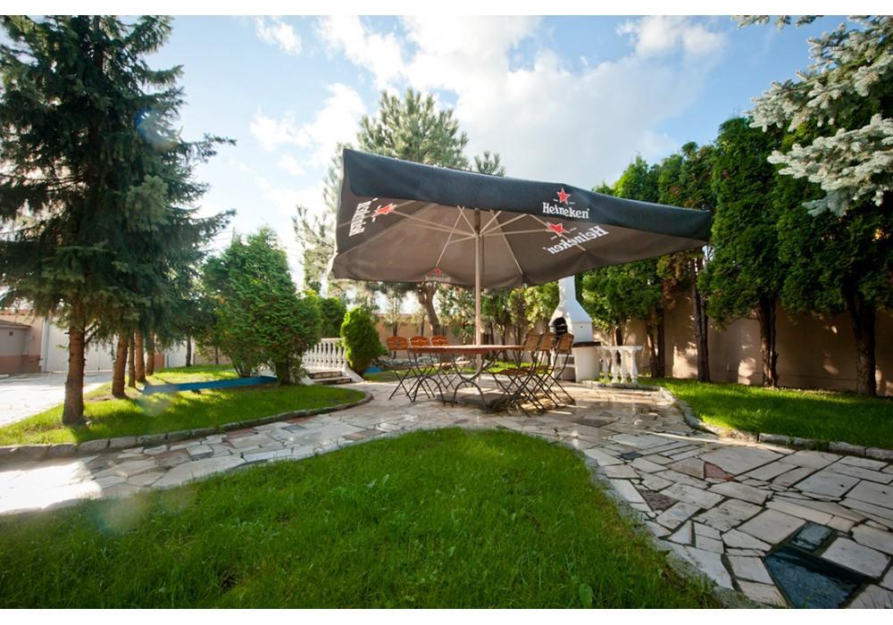 גדינייה Motel Merkury מראה חיצוני תמונה