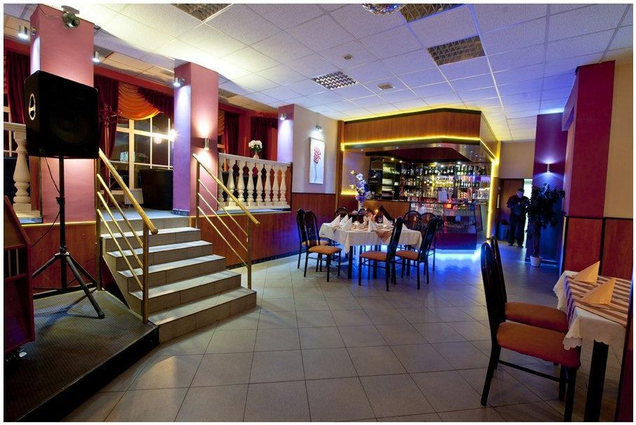 גדינייה Motel Merkury מראה חיצוני תמונה